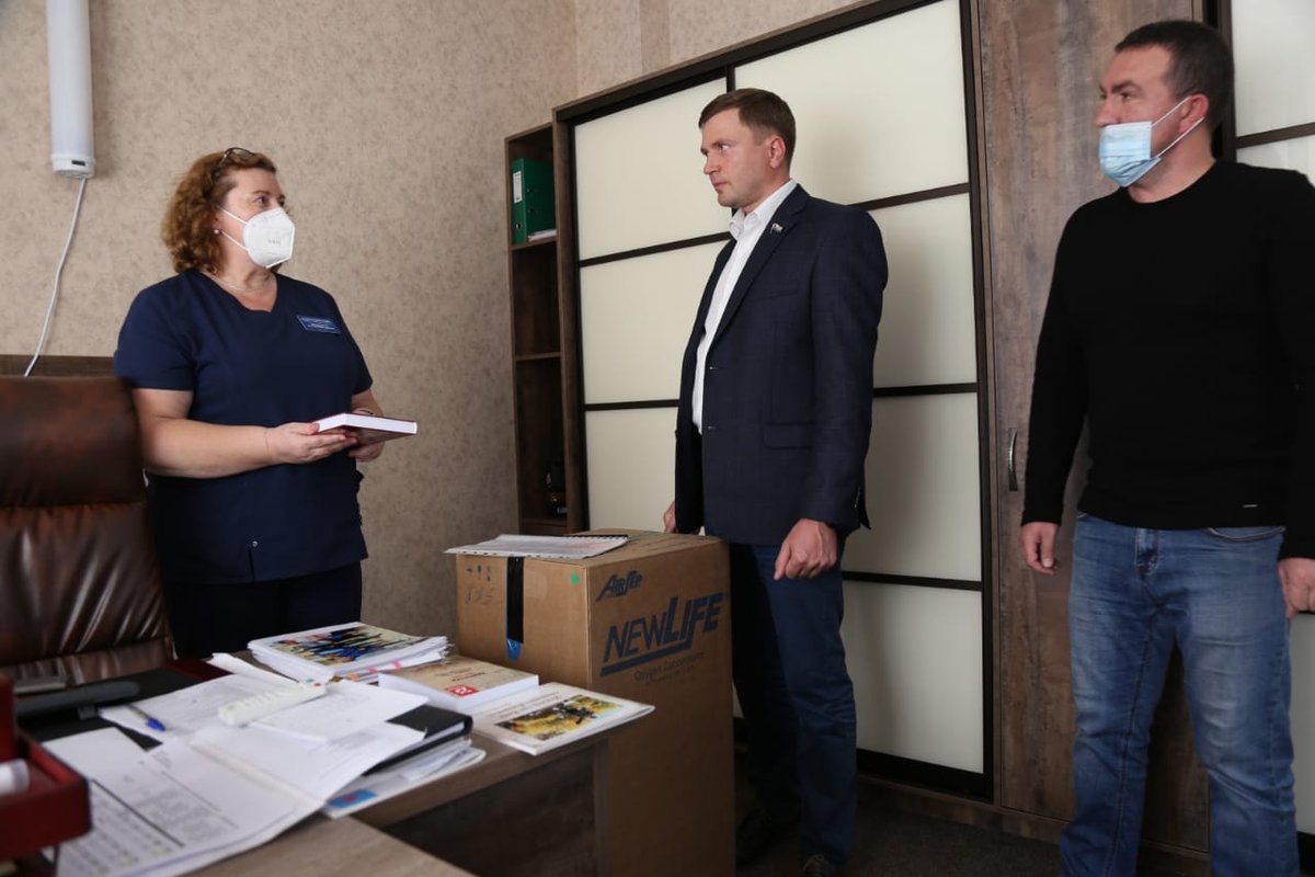 Камчатские депутаты оказывают помощь медикам края
